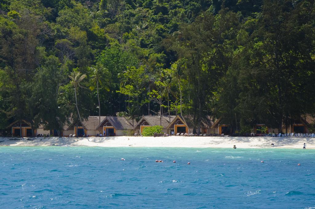 Coral Island Resort Phuket Bagian luar foto