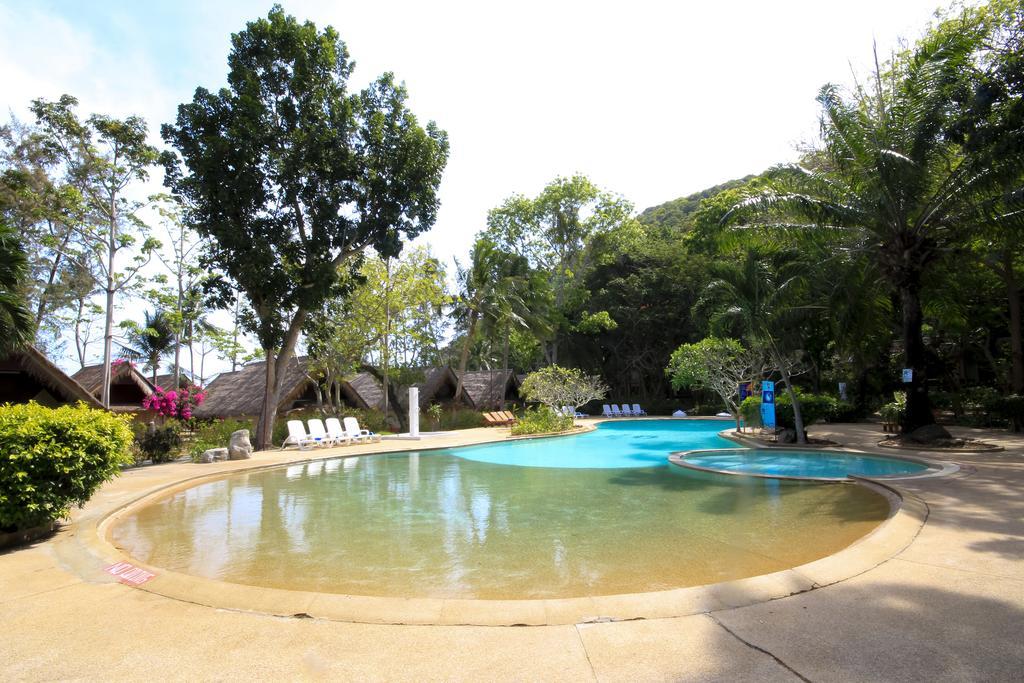 Coral Island Resort Phuket Bagian luar foto