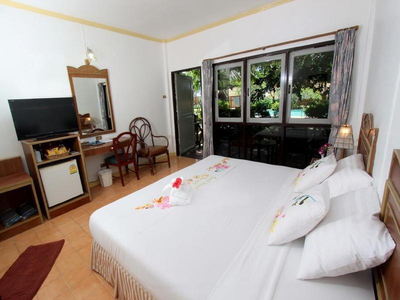 Coral Island Resort Phuket Bagian luar foto